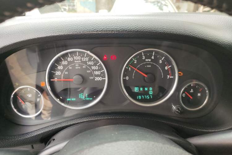 Used Jeep Wrangler 2011 3.8L Sahara Four-Door Edition Instrument Cluster