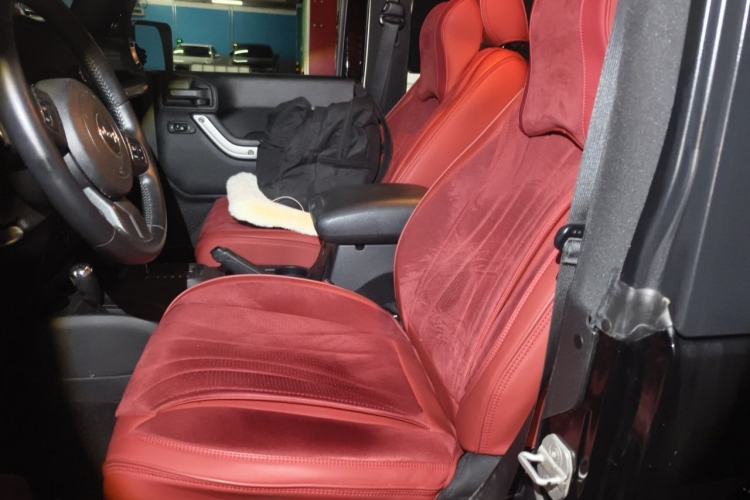 Used Jeep Wrangler 2011 3.8L Sahara two-door model Left Rear Seat