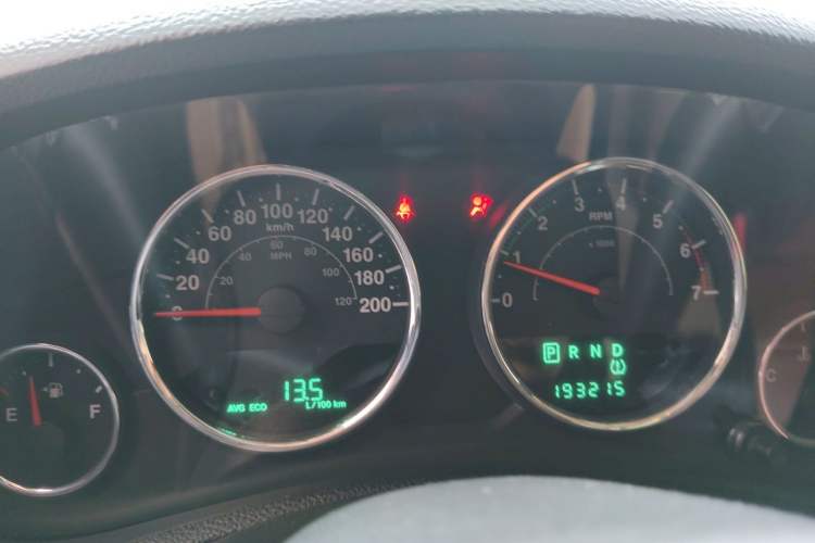 Used Jeep Wrangler 2011 3.8L Rubicon two-door version Instrument Cluster
