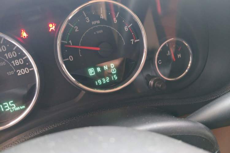 Used Jeep Wrangler 2011 3.8L Rubicon two-door version Odometer Close Up