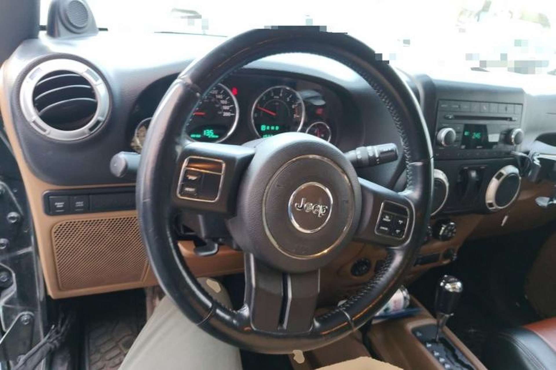 Used Jeep Wrangler 2011 3.8L Rubicon two-door version Steering Wheel