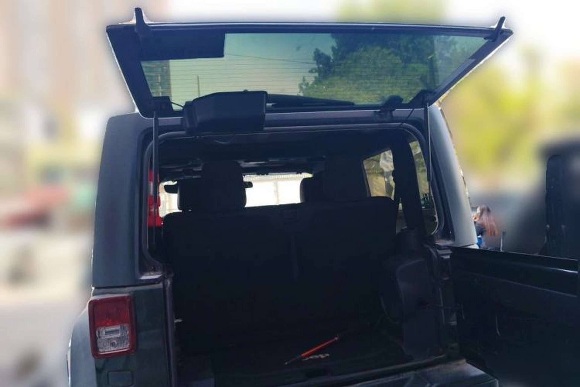 Used Jeep Wrangler 2011 3.8L Rubicon two-door version Trunk