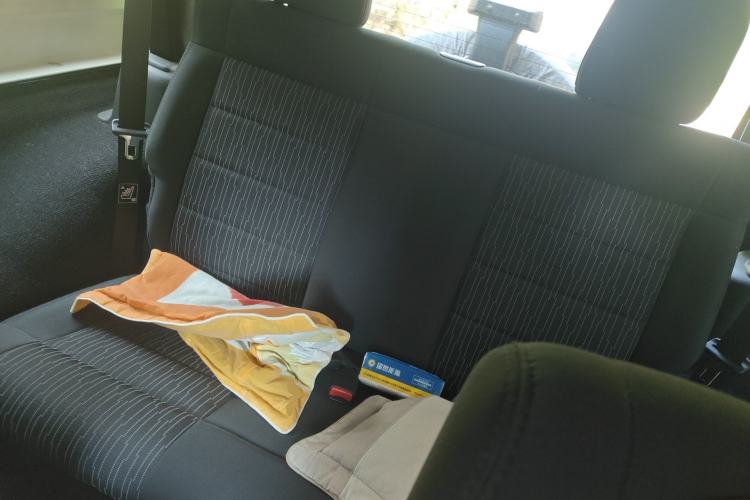 Used Jeep Wrangler 2011 3.8L Rubicon two-door version Left Rear Seat
