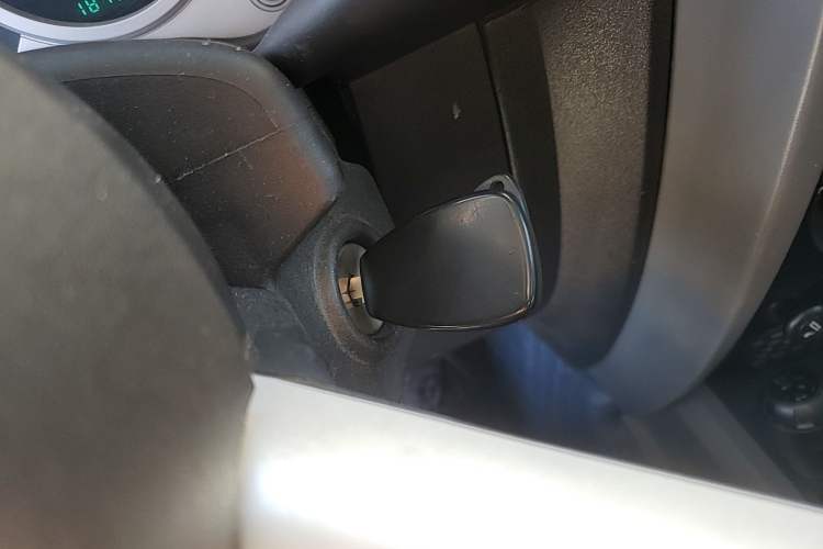 Used Jeep Wrangler 2011 3.8L Sahara two-door model Vehicle Key