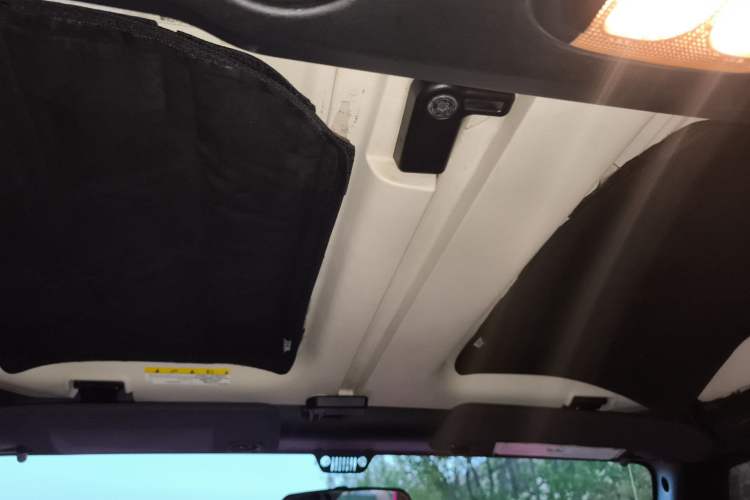 Used Jeep Wrangler 2011 3.8L Sahara Four-Door Edition Headliner