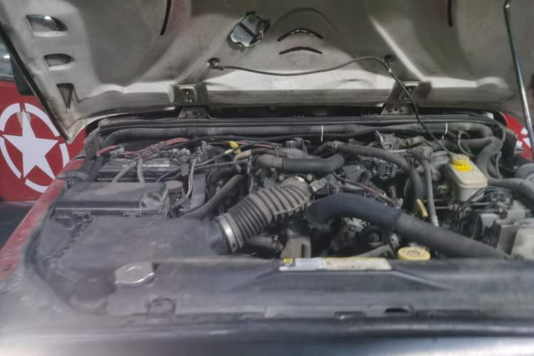 Used Jeep Wrangler 2011 3.8L Sahara Four-Door Edition Engine Bay