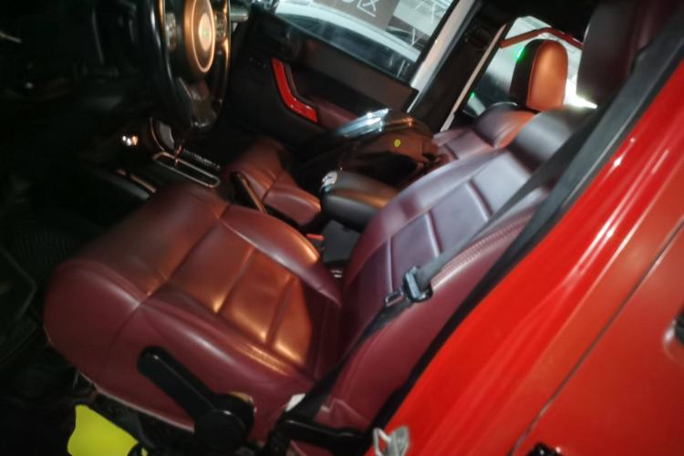 Used Jeep Wrangler 2011 3.8L Sahara Four-Door Edition Left Front Seat