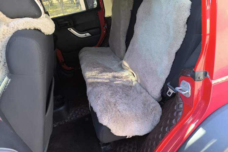 Used Jeep Wrangler 2011 3.8L Sahara Four-Door Edition Left Rear Seat