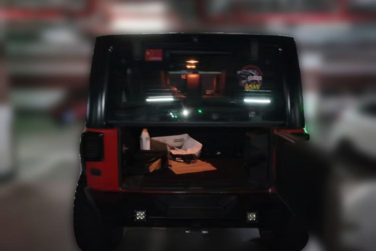 Used Jeep Wrangler 2011 3.8L Sahara Four-Door Edition Trunk