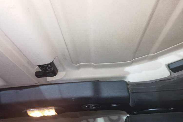 Used Jeep Wrangler 2011 3.8L Rubicon two-door version Headliner