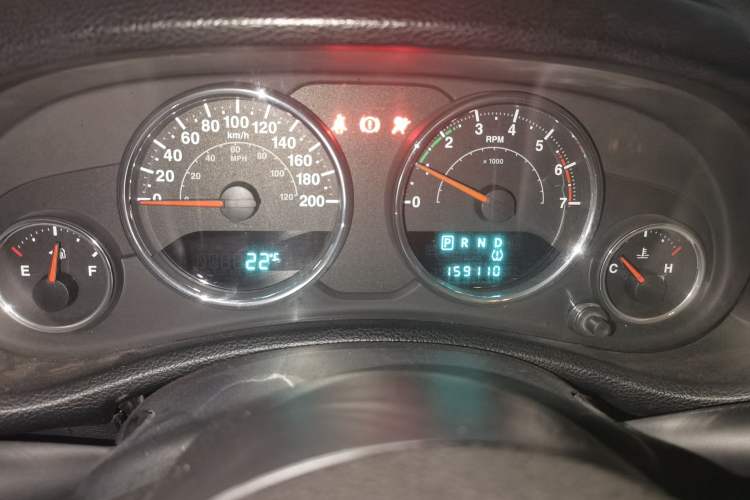 Used Jeep Wrangler 2011 3.8L Rubicon two-door version Instrument Cluster