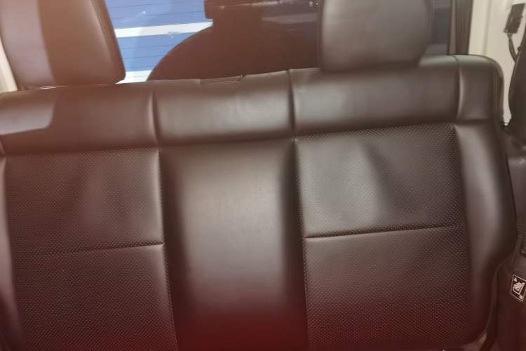Used Jeep Wrangler 2011 3.8L Rubicon two-door version Left Rear Seat