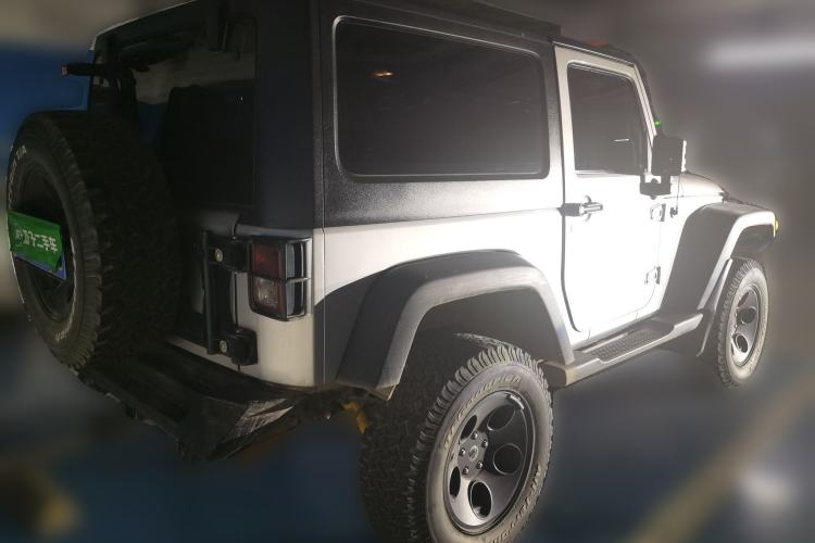 Used Jeep Wrangler 2011 3.8L Rubicon two-door version Rear Right 45 Deg