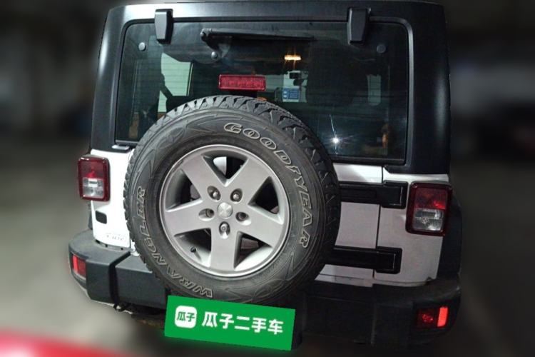 Used Jeep Wrangler 2011 3.8L Rubicon two-door version Rear