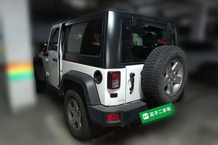 Used Jeep Wrangler 2011 3.8L Rubicon two-door version Rear Left 45 Deg