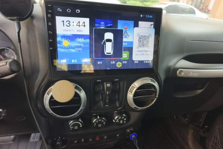 Used Jeep Wrangler  Audio And AC Panel