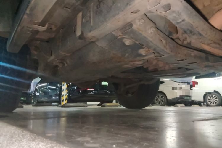Used Jeep Wrangler 2012 3.6L Sahara two-door version Chassis Front Right