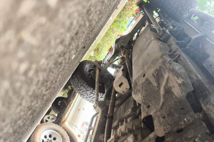 Used Jeep Wrangler 2012 3.6L Sahara Four-Door Edition Chassis Front Right