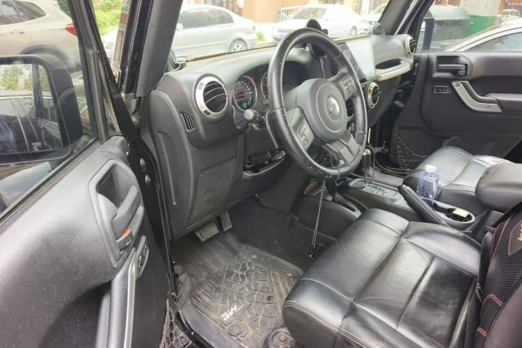 Used Jeep Wrangler  Driver Seat