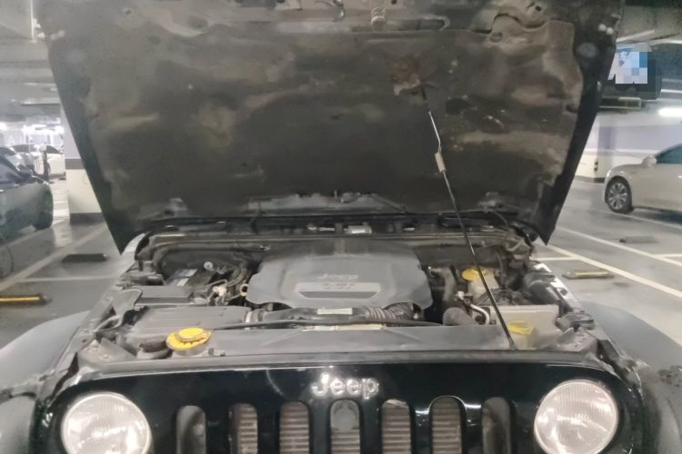 Used Jeep Wrangler 2012 3.6L Sahara two-door version Engine Bay