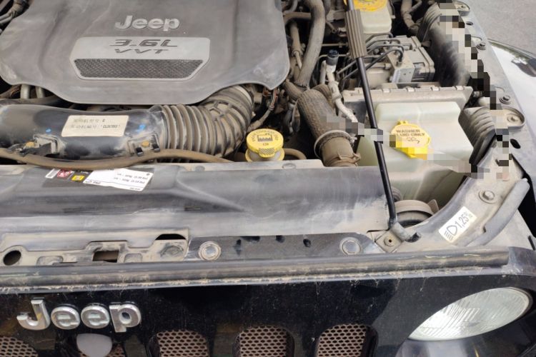 Used Jeep Wrangler 2012 3.6L Sahara two-door version Engine Bay Left