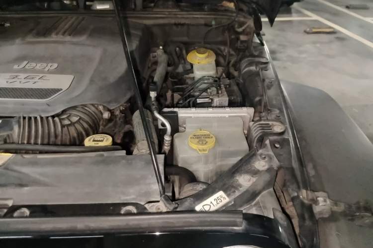 Used Jeep Wrangler 2012 3.6L Sahara two-door version Engine Bay Left