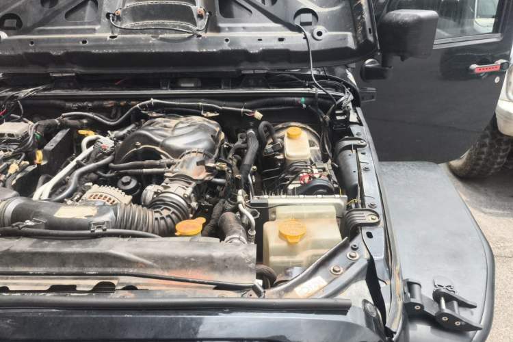 Used Jeep Wrangler 2012 3.6L Sahara Four-Door Edition Engine Bay Left