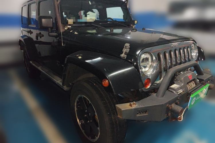 Used Jeep Wrangler 2012 3.6L Four-Door Dream Ten Collector's Edition Front Right 45 Deg