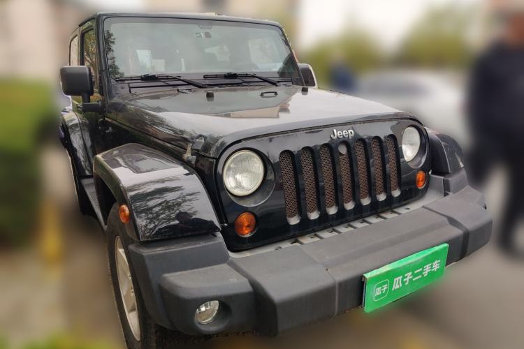 Used Jeep Wrangler 2012 3.6L Sahara two-door version Front Right 45 Deg