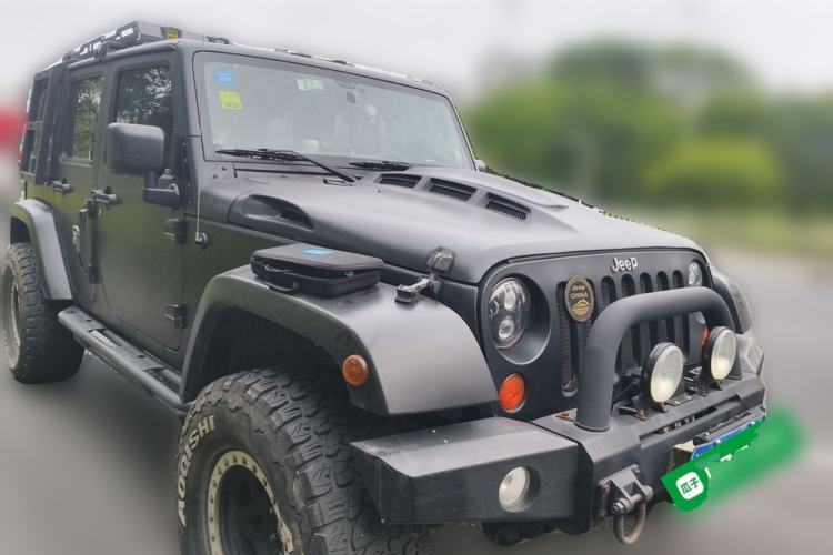 Used Jeep Wrangler 2012 3.6L Sahara Four-Door Edition Front Right 45 Deg