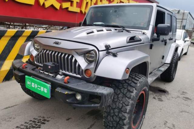 Used Jeep Wrangler 2012 3.6L Sahara Four-Door Edition