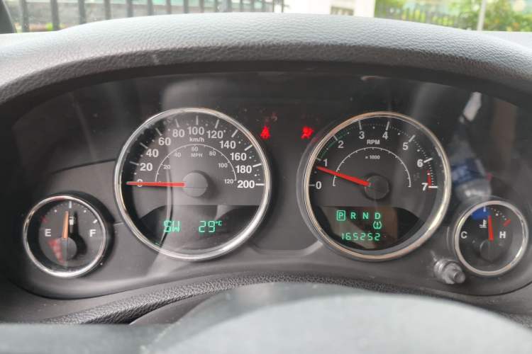 Used Jeep Wrangler 2012 3.6L Rubicon two-door model Instrument Cluster