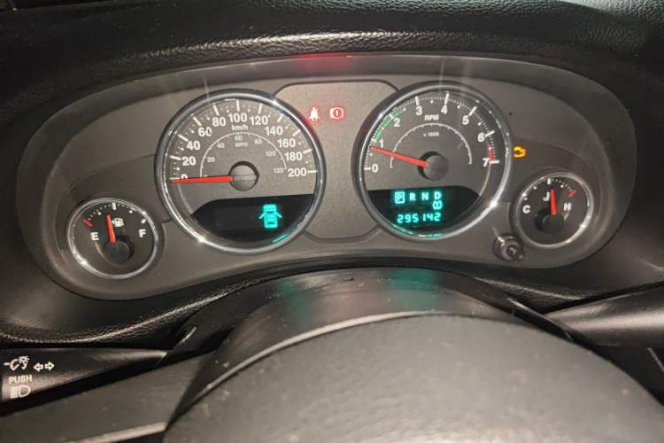 Used Jeep Wrangler 2012 3.6L Four-Door Dream Ten Collector's Edition Instrument Cluster
