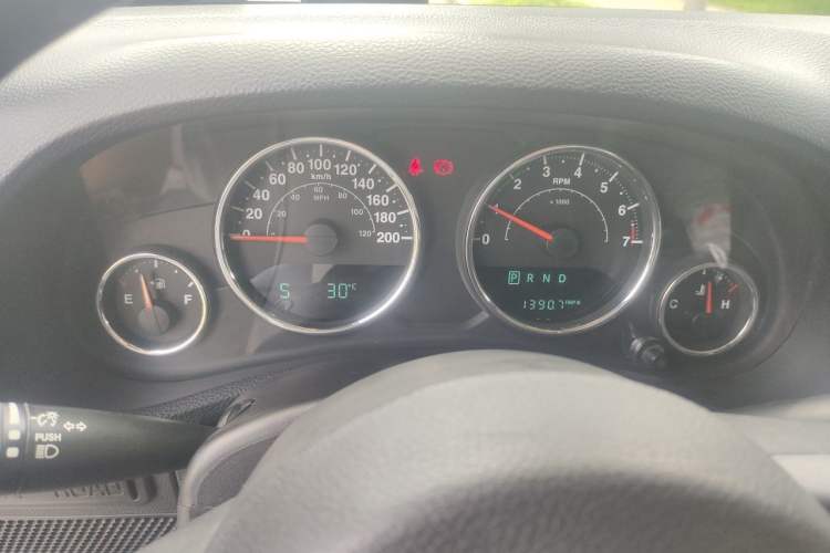 Used Jeep Wrangler 2012 3.6L Rubicon Four-Door Edition Instrument Cluster