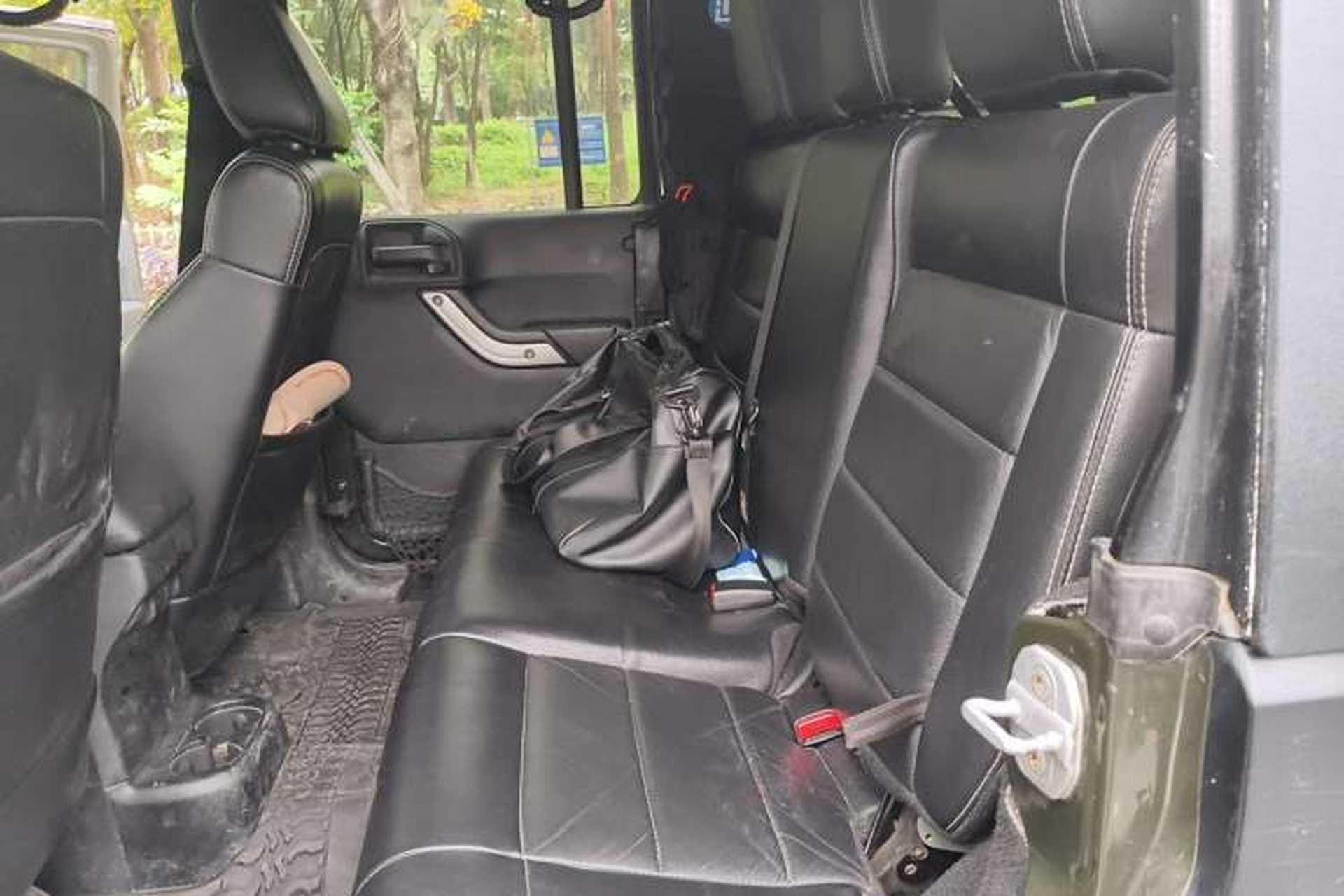 Used Jeep Wrangler 2012 3.6L Sahara Four-Door Edition Left Rear Seat