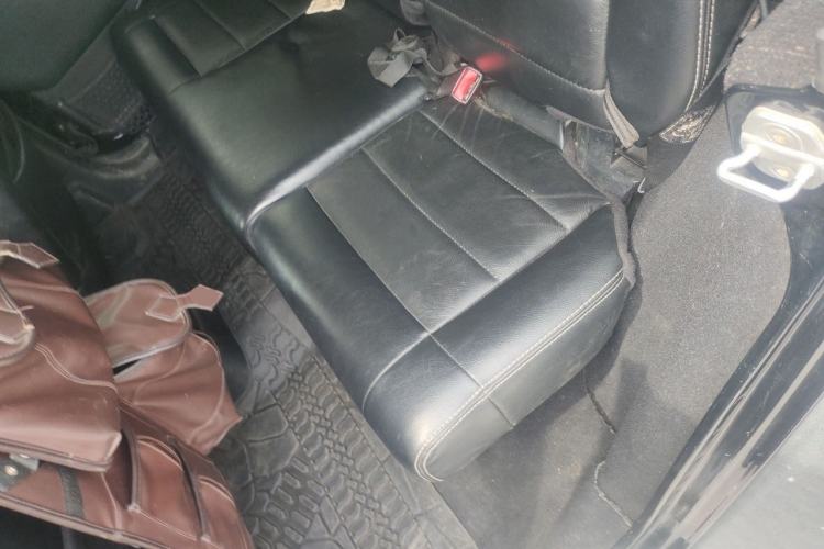 Used Jeep Wrangler 2012 3.6L Rubicon Four-Door Edition Left Rear Seat