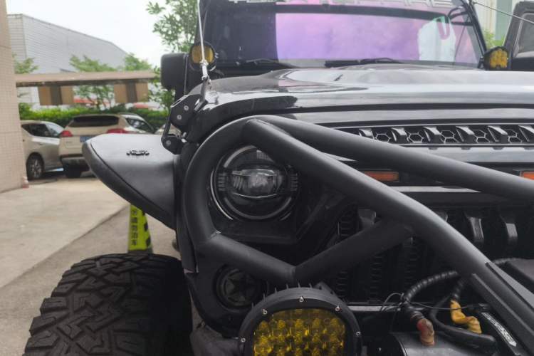 Used Jeep Wrangler 2012 3.6L Sahara Four-Door Edition Right Front Headlight