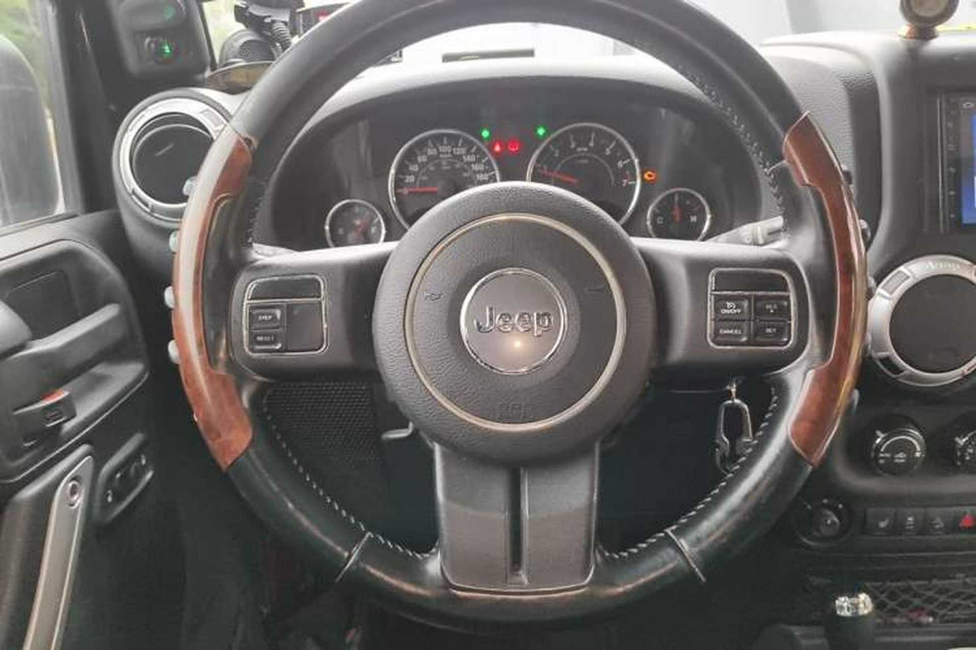 Used Jeep Wrangler 2012 3.6L Sahara Four-Door Edition Steering Wheel