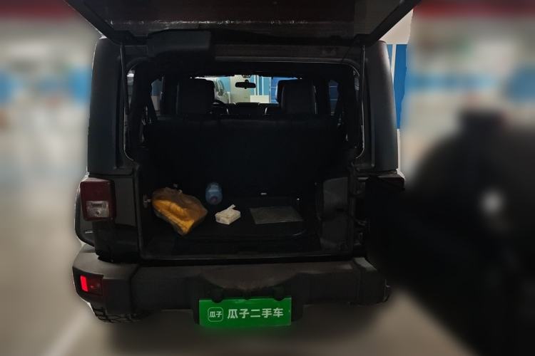 Used Jeep Wrangler 2012 3.6L Sahara Four-Door Edition Trunk