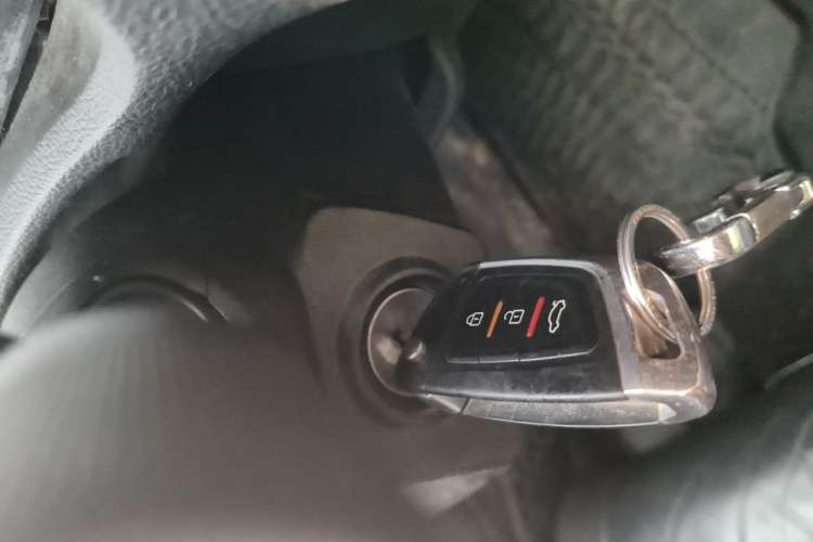Used Jeep Wrangler 2012 3.6L Sahara Four-Door Edition Vehicle Key
