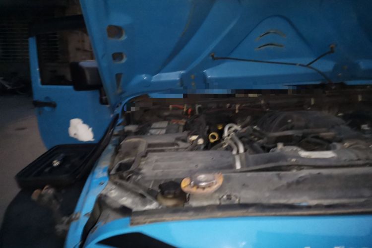 Used Jeep Wrangler 2012 3.6L Sahara two-door version Engine Bay Right
