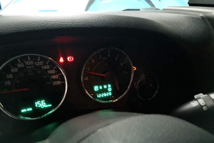 Used Jeep Wrangler 2012 3.6L Sahara two-door version Instrument Cluster