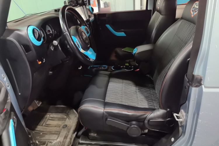 Used Jeep Wrangler 2012 3.6L Sahara Polar Edition Left Front Seat