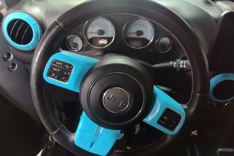 Used Jeep Wrangler 2012 3.6L Sahara Polar Edition Steering Wheel