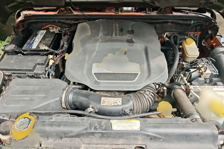 Used Jeep Wrangler 2012 3.6L Rubicon two-door model Engine Bay