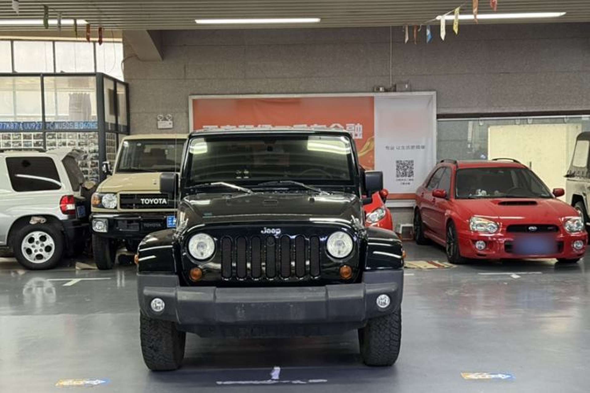 Used Jeep Wrangler 2012 3.6L Sahara two-door version Exterior 6