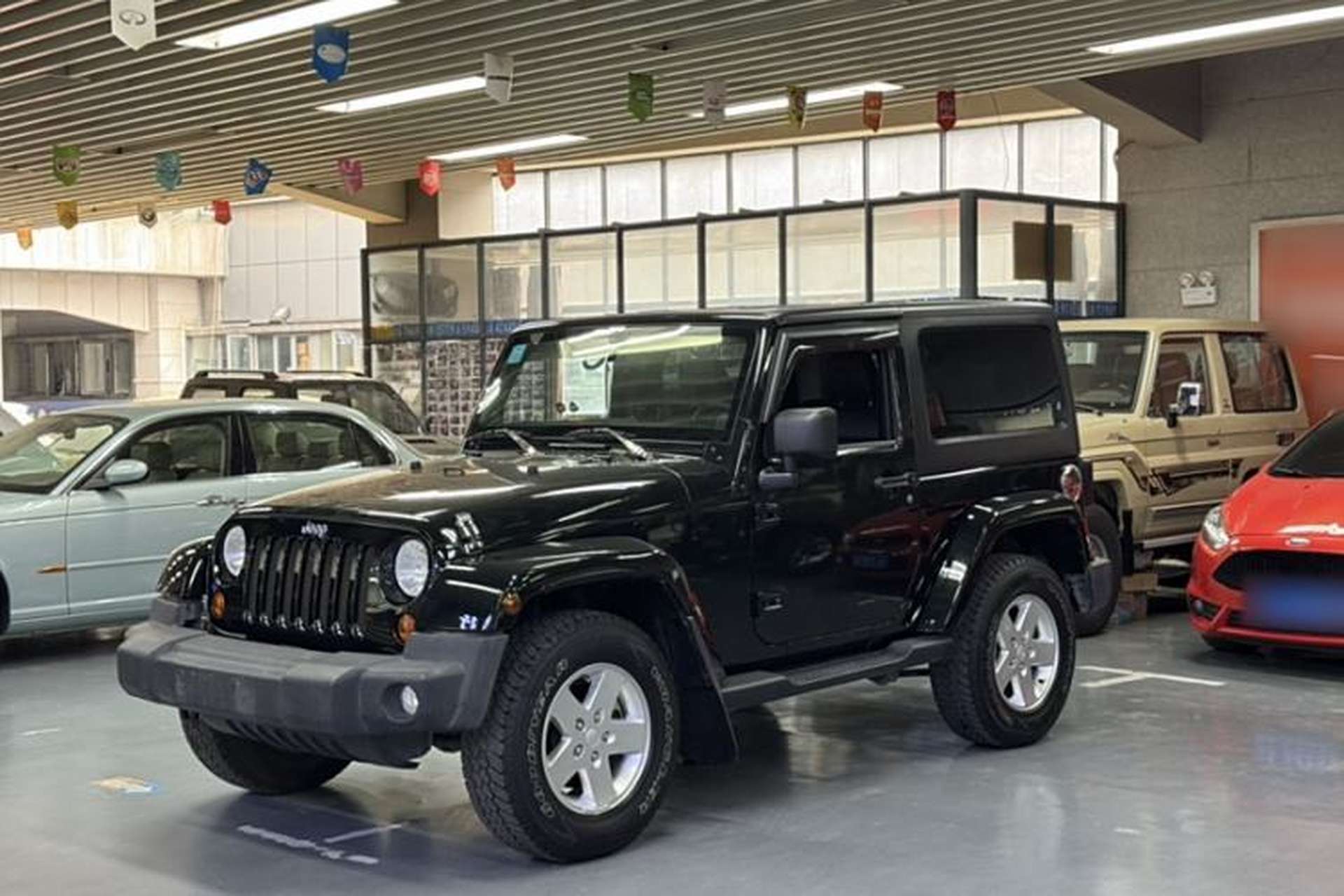 Used Jeep Wrangler 2012 3.6L Sahara two-door version Front Left 45 Deg