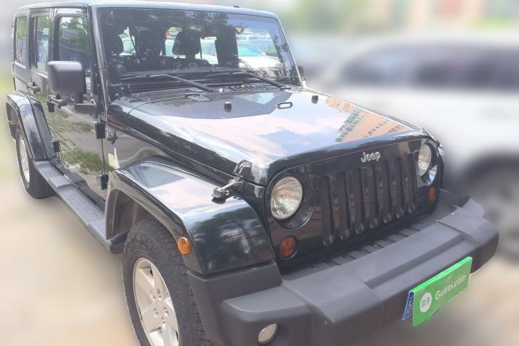 Used Jeep Wrangler 2012 3.6L Sahara Four-Door Edition Front Right 45 Deg