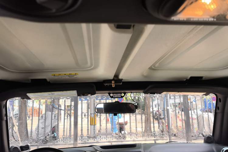 Used Jeep Wrangler 2012 3.6L Sahara Four-Door Edition Headliner