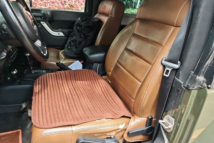 Used Jeep Wrangler 2012 3.6L Rubicon two-door model Left Front Seat